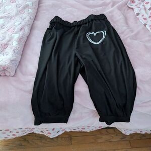 Women Black Heart Print Bottoms
